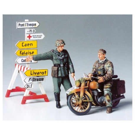 Ordonnances Allemandes et moto 1/35