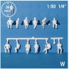 Hermoli 15 personnages assis non peints / figures sitting not painted 1/50