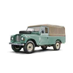 3665 Italeri Land Rover 109 LWB 1-24