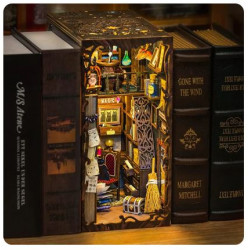 Magic Pharmacist Book Nook