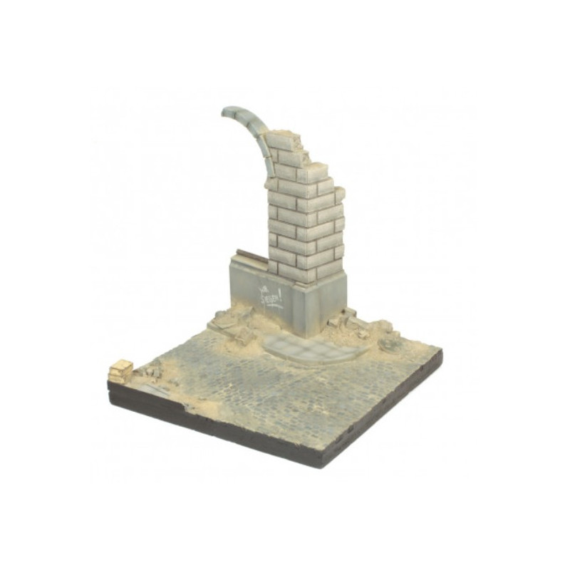German Ruined Building, type 1 1/35